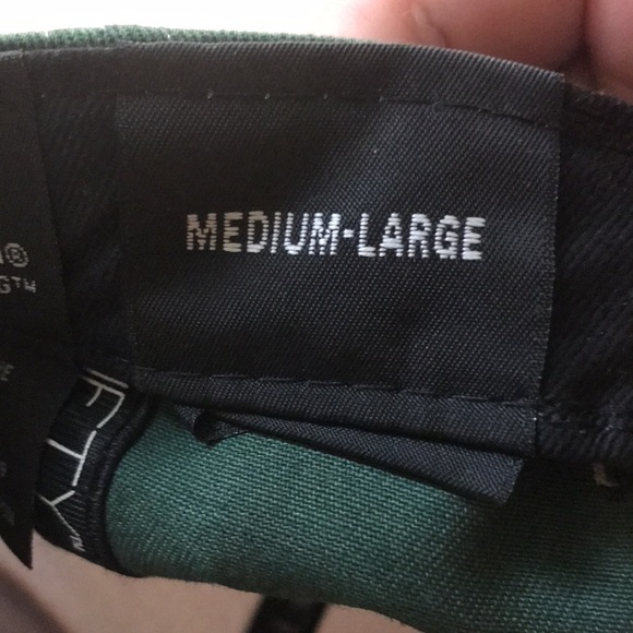 Green Bay Packers SNAPBACK Hat - Picture 11 of 12